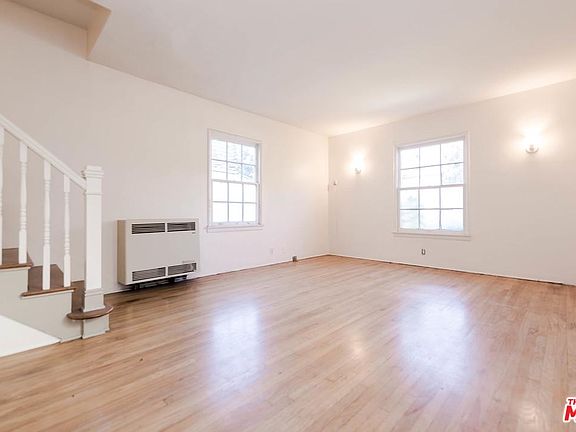 3rd image of 1606 Silver Lake Blvd