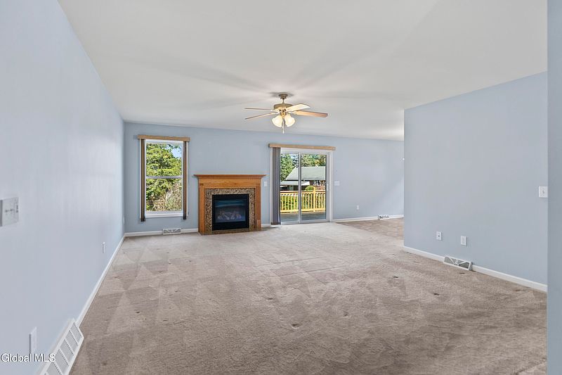 3rd image of 1009 Kingswood Court