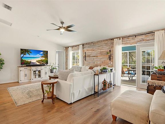 5th image of 4399 Amari Rd