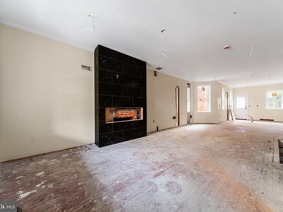 4th image of 1127 S Paxon St