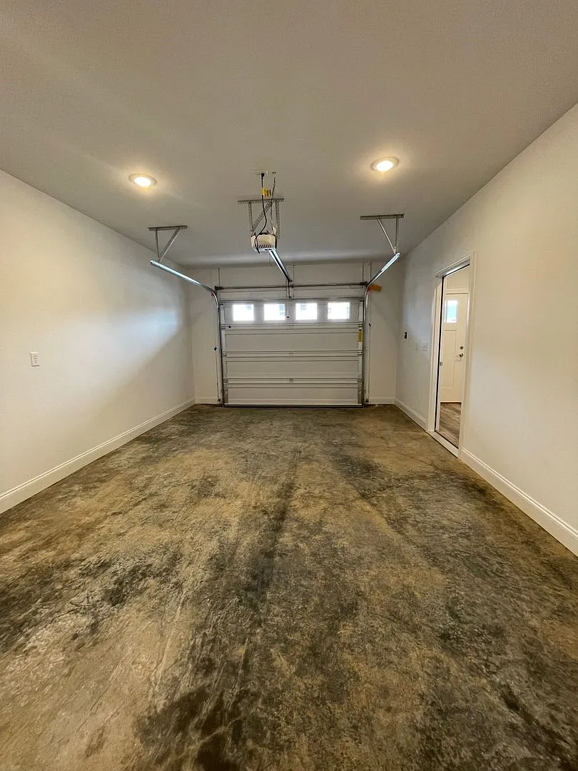 Crescent Ridge Townhome for Rent — Photo 3