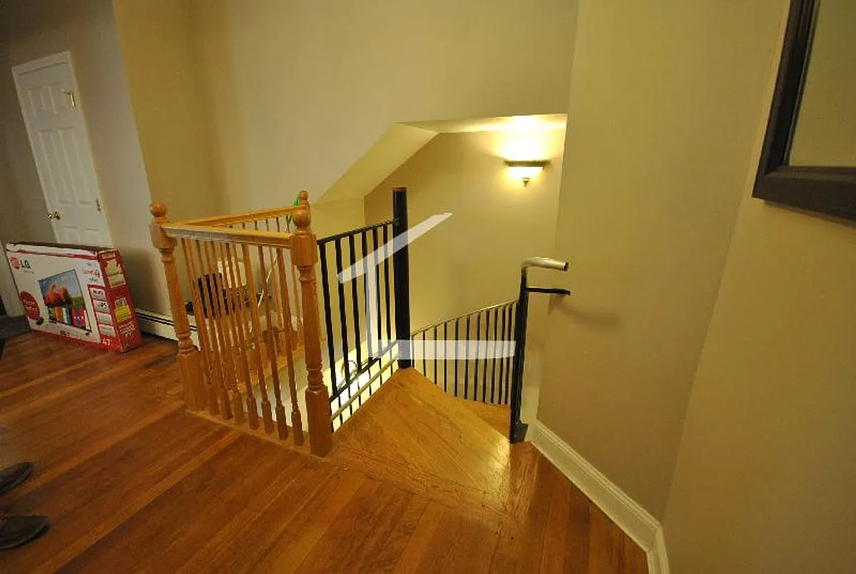 Building Photo - 37 Addington Rd #1