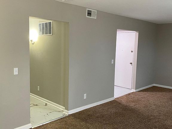 4th image of 12125 Partridge Run Dr APT C