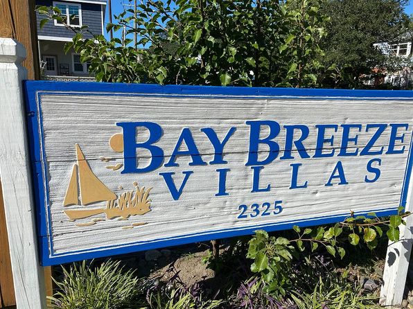 2325 Sea Shell Rd APT 105