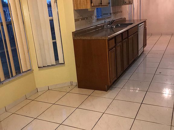 4th image of 3218 Princess Diana Blvd