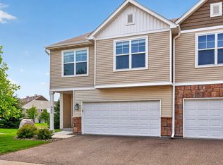 357 Stonewood Pl, Burnsville, MN 55306