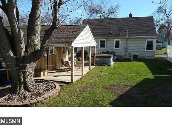 3rd image of 199 Conver St