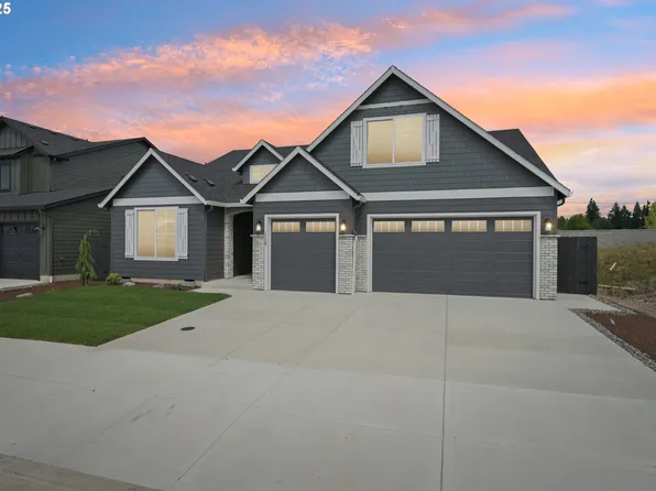 1124 N 44th Pl, Ridgefield, WA 98642