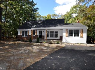 61 Red Oak Dr, Tabernacle, NJ 08088