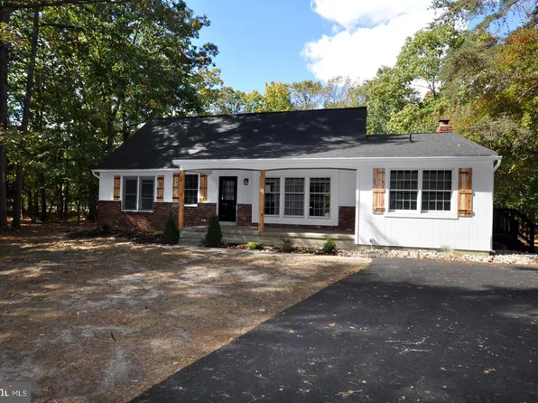 61 Red Oak Dr, Tabernacle, NJ 08088