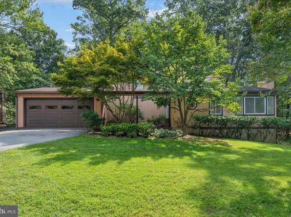 14701 Fireside Dr, Silver Spring, MD 20905