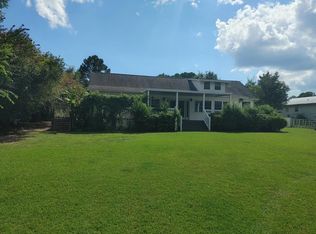 1677 Clearview Dr, Manning, SC 29102