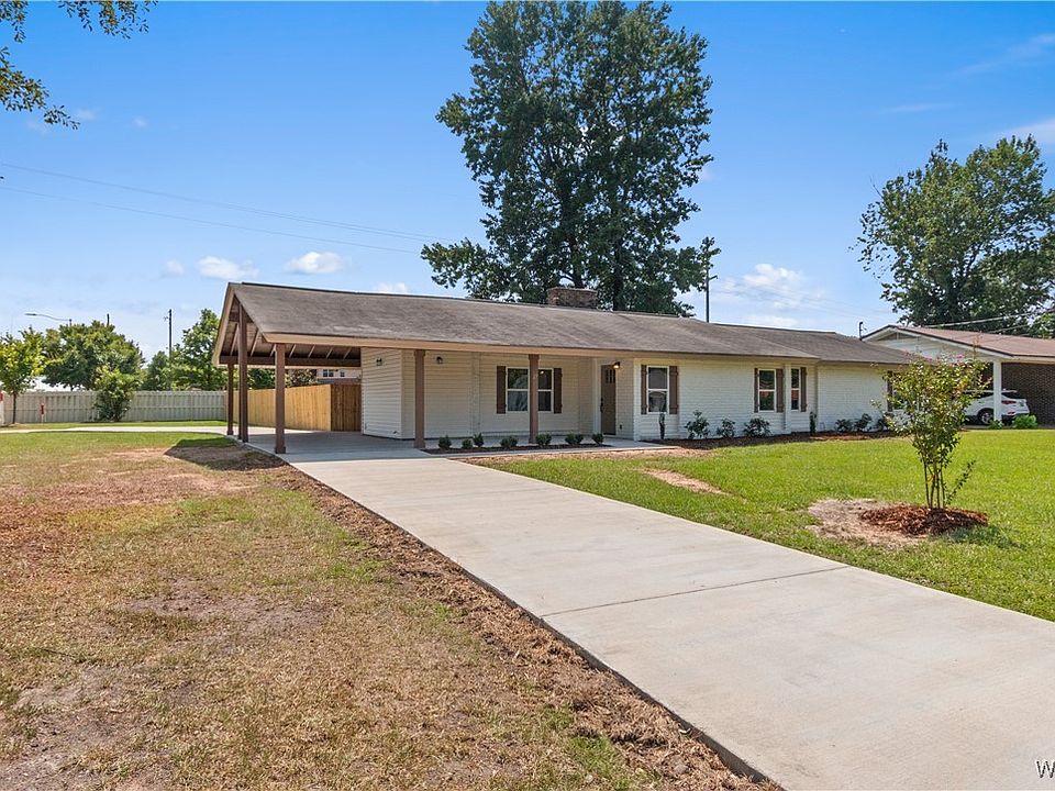 1st image of 17 Parkwood Cir