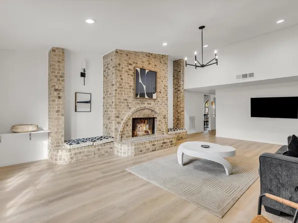 5060 Amhurst Ln, The Colony, TX 75056
