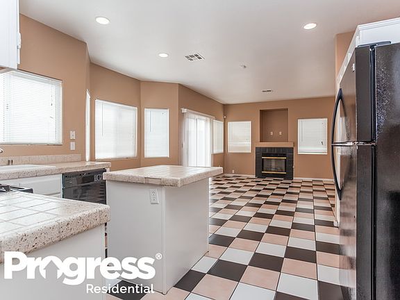 5th image of 3308 Oeste Vista St