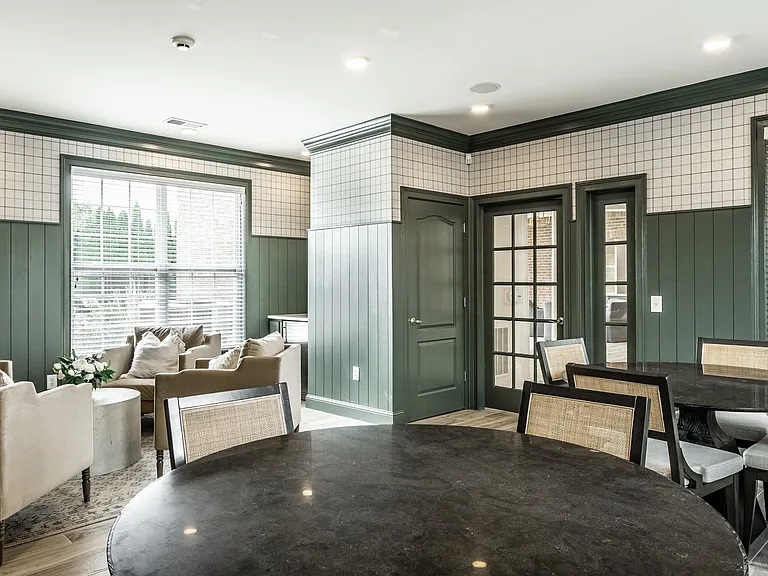 1411 Fairfax Manor Dr — Photo 54
