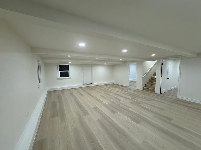 7570 Snow Ave — Photo 32