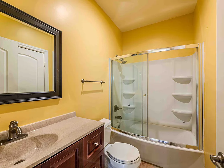 2460 Newport Blvd #G — Photo 12