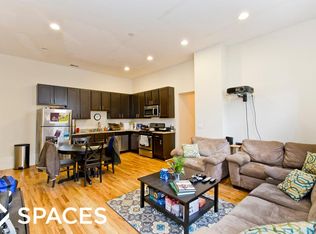 2058 W Roscoe St #ONE_R, Chicago, IL 60618