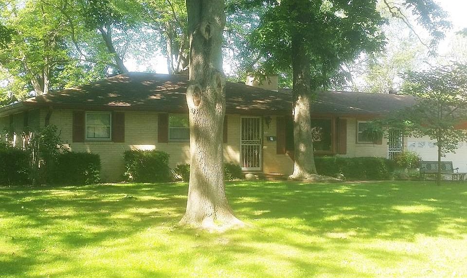 1st image of 1321 Greenbriar Dr