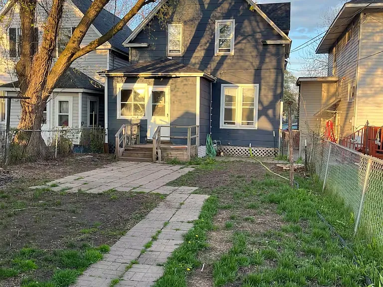 2119 Ogden Ave — Photo 14