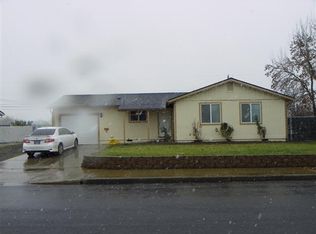 7960 Gladstone Ave, White City, OR 97503