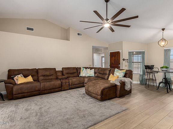 5th image of 15044 N MAPLE Drive