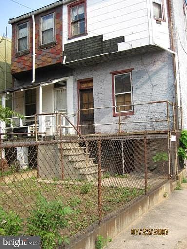 2nd image of 1711 E Lanvale St