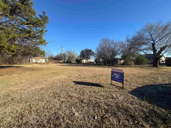 1240 S 9th St, Duncan, OK 73533