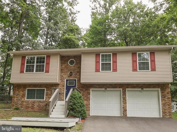 348 Little Bear Ln, Lusby, MD 20657