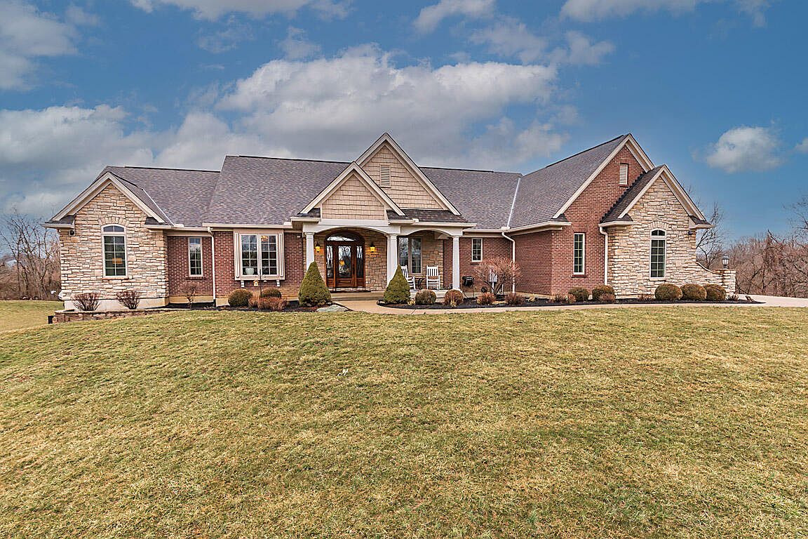 4944 Holtz Dr, Highland Heights, KY 41076 | Zillow
