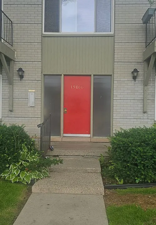 19800 W Twelve Mile Rd #8