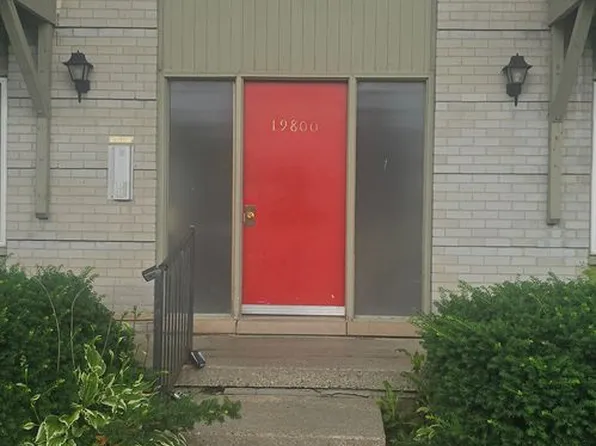 19800 W Twelve Mile Rd APT 8, Southfield, MI 48076