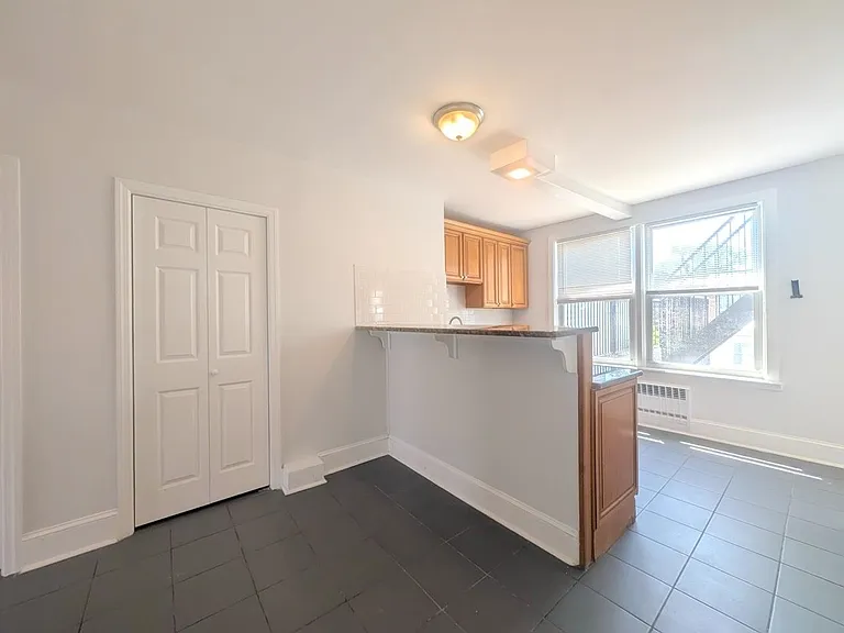 69 Beacon Ave #3 — Photo 5