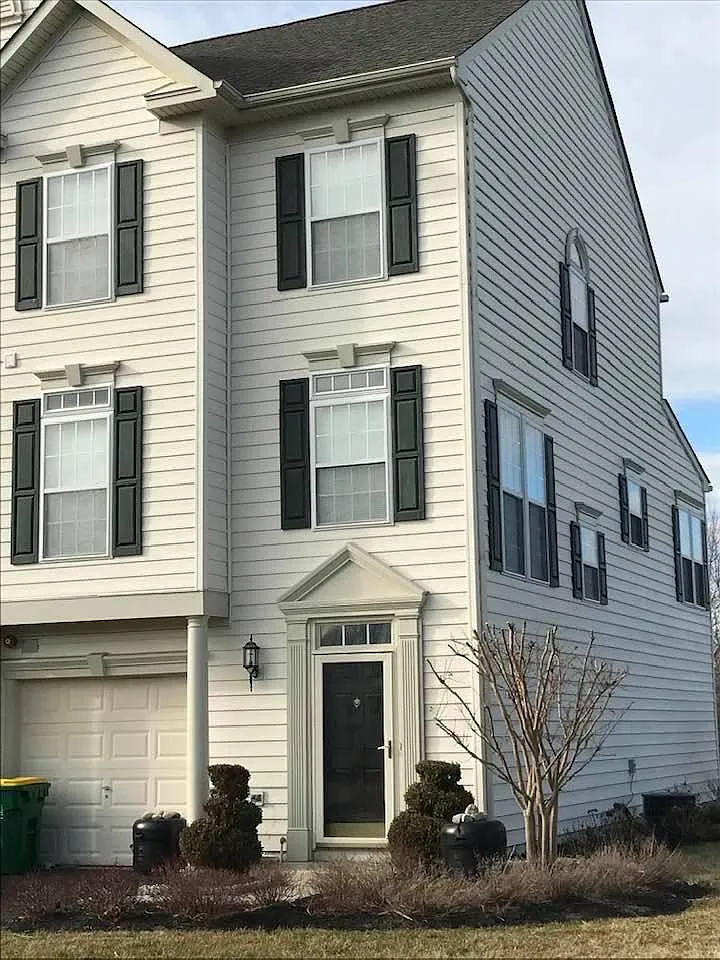 2 John Hall Dr — Photo 1