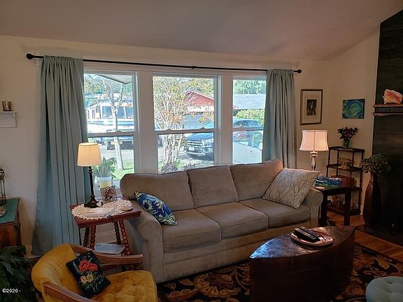 2nd image of 1309-1343 SE Eagle View Ln