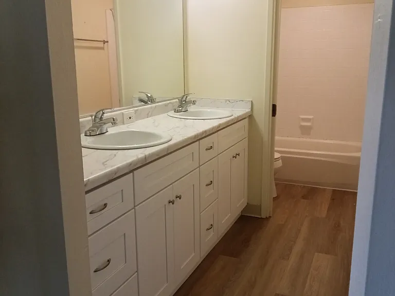 Chestnut Place — Photo 9