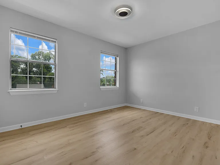 2537 Willowbranch Dr — Photo 23