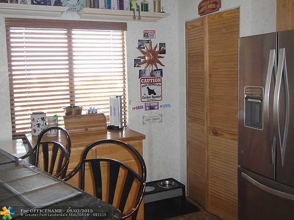 5th image of 2206 S Cypress Bend Dr APT 908