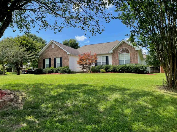 100 Habersham Dr SE, Calhoun, GA 30701