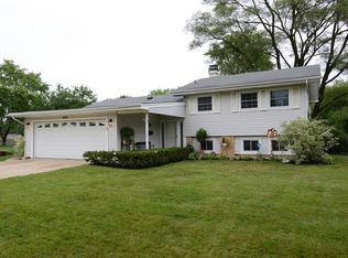 604 W Berkley Ln, Hoffman Estates, IL 60169
