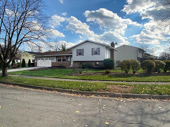 2nd image of 1961 Fleetwood Dr