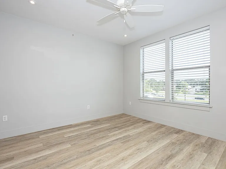 2501 Bienville Blvd #424 — Photo 15