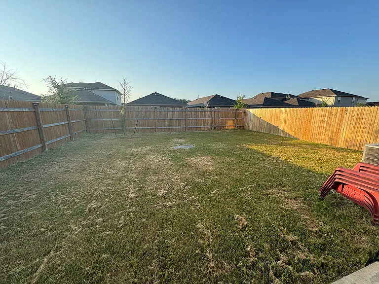 351 Sickle Loop — Photo 11