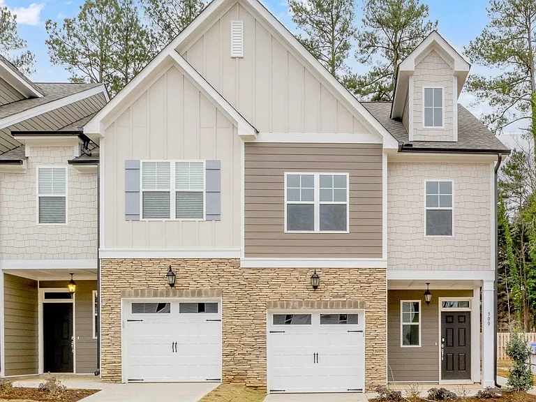300 Conrad Ln #1 — Photo 3