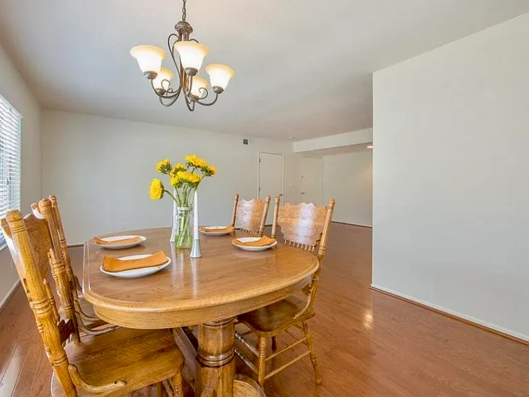 2259 N Marter Ct — Photo 8