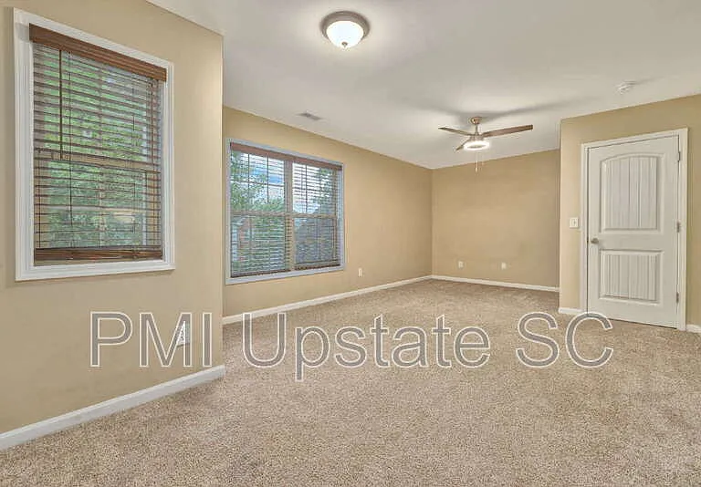 218 Marefair Ln — Photo 17