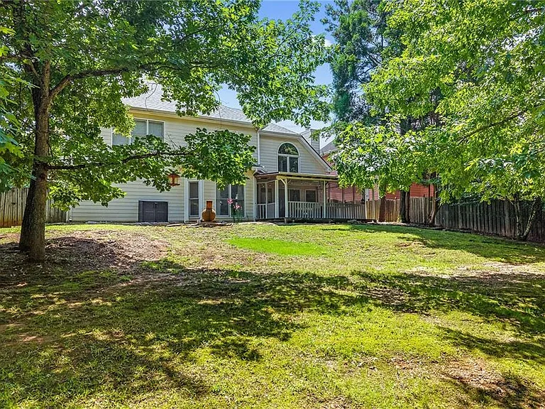 790 Milton Oaks Dr — Photo 55