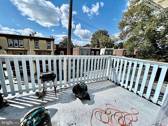 4th image of 253 W Hansberry St #2F