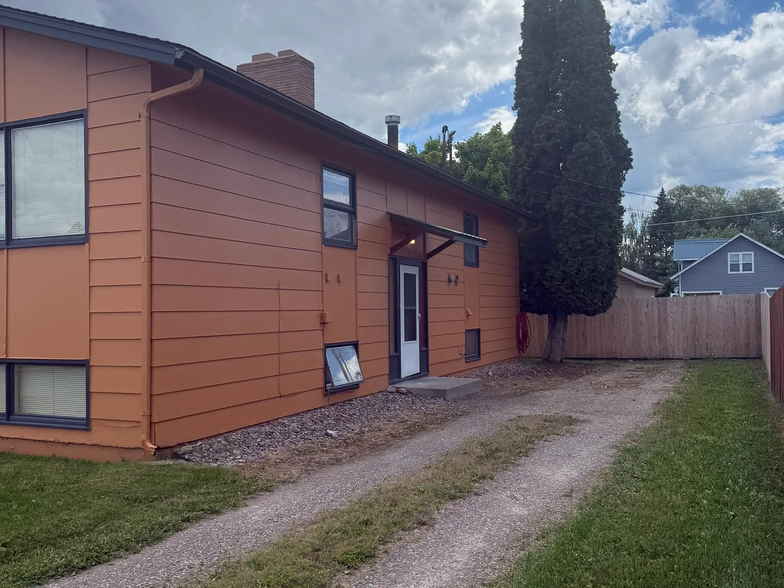 2 bed, 1200 sqft, $1,500 — Photo 2